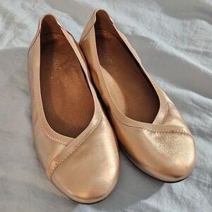 Vionic Carrol Rose Gold Copper Metallic Ballet Flats Size 9 Arch Support EUC